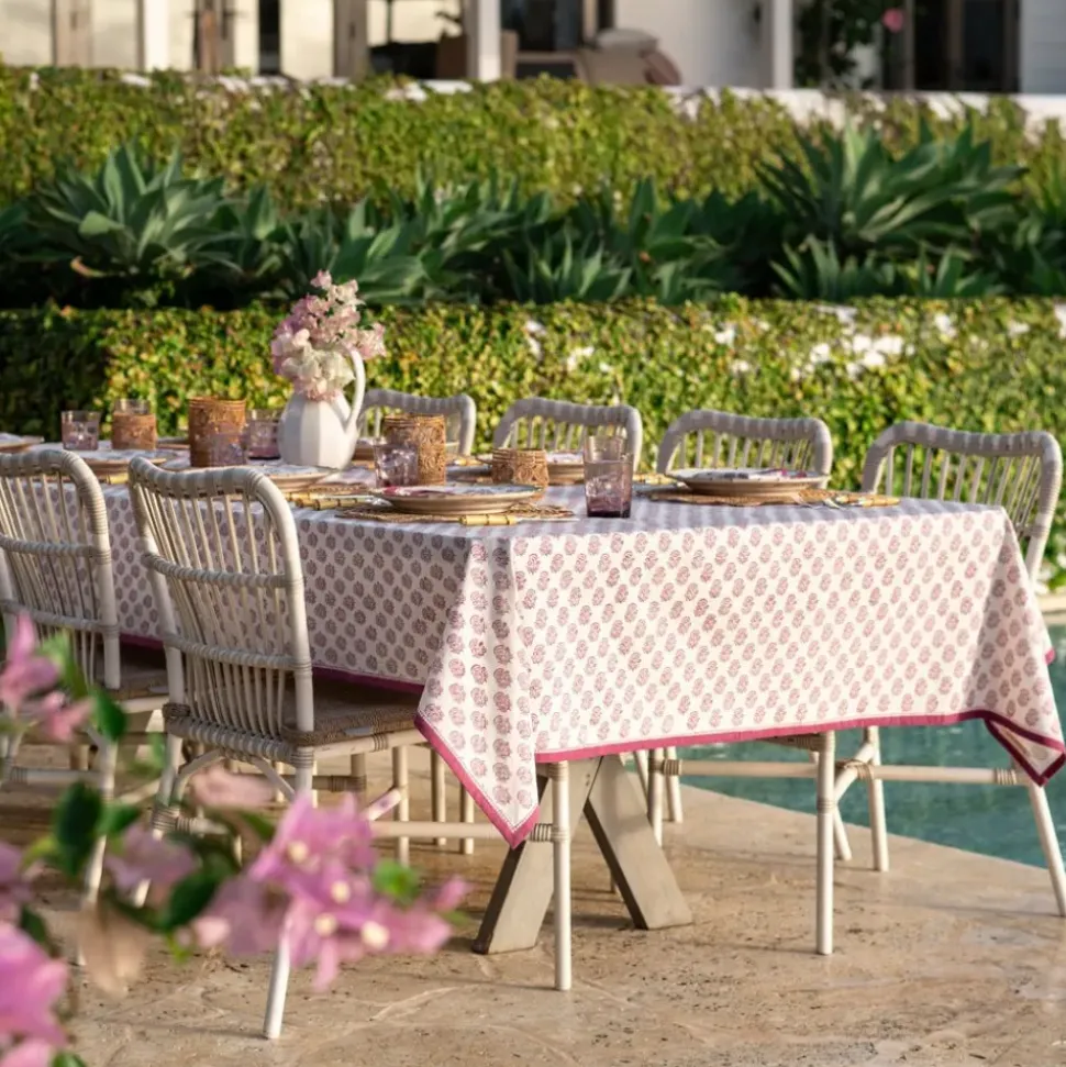 Anika Fuchsia Tablecloth