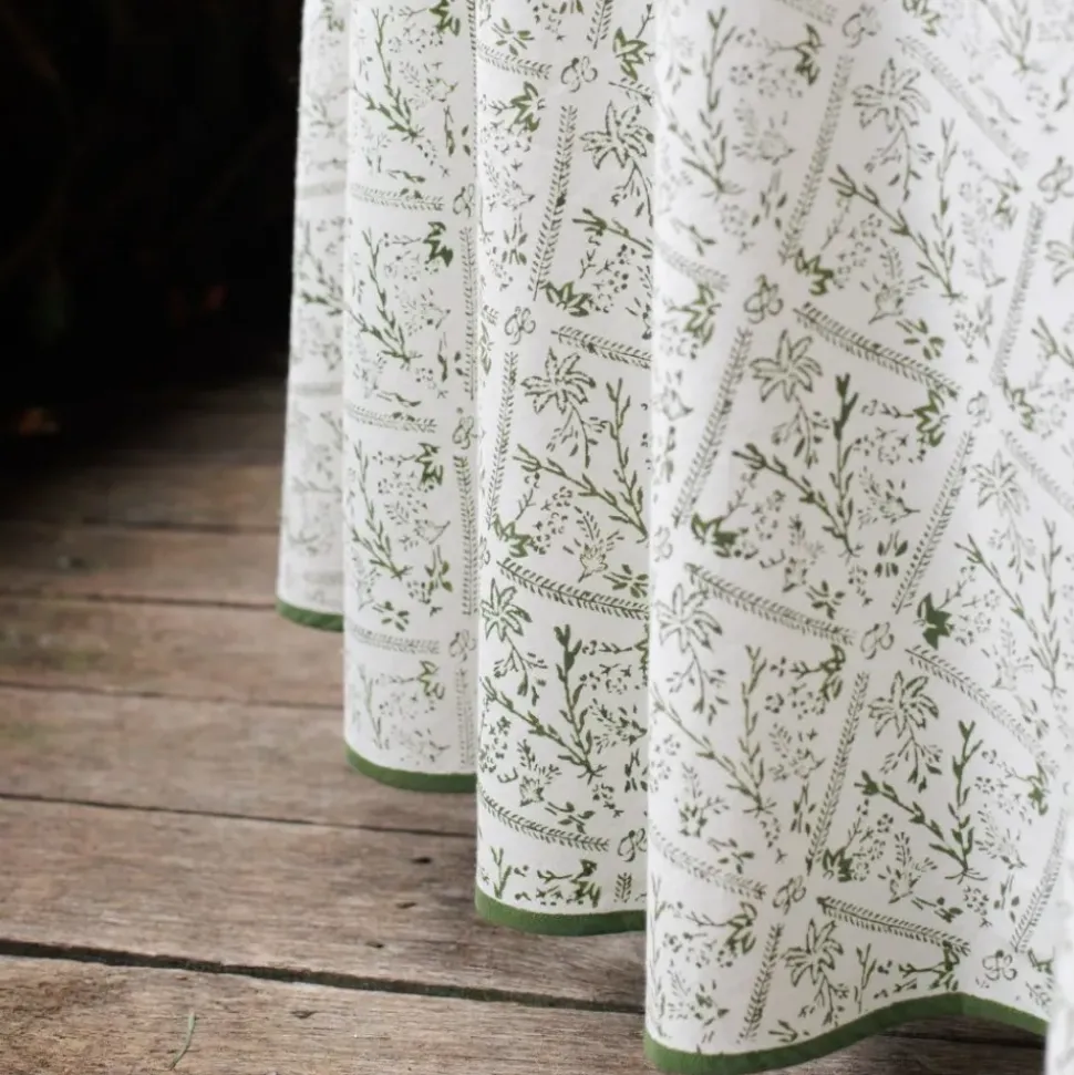 India Hicks Home Sea Ferns & Domino Hunter Green Tablecloth