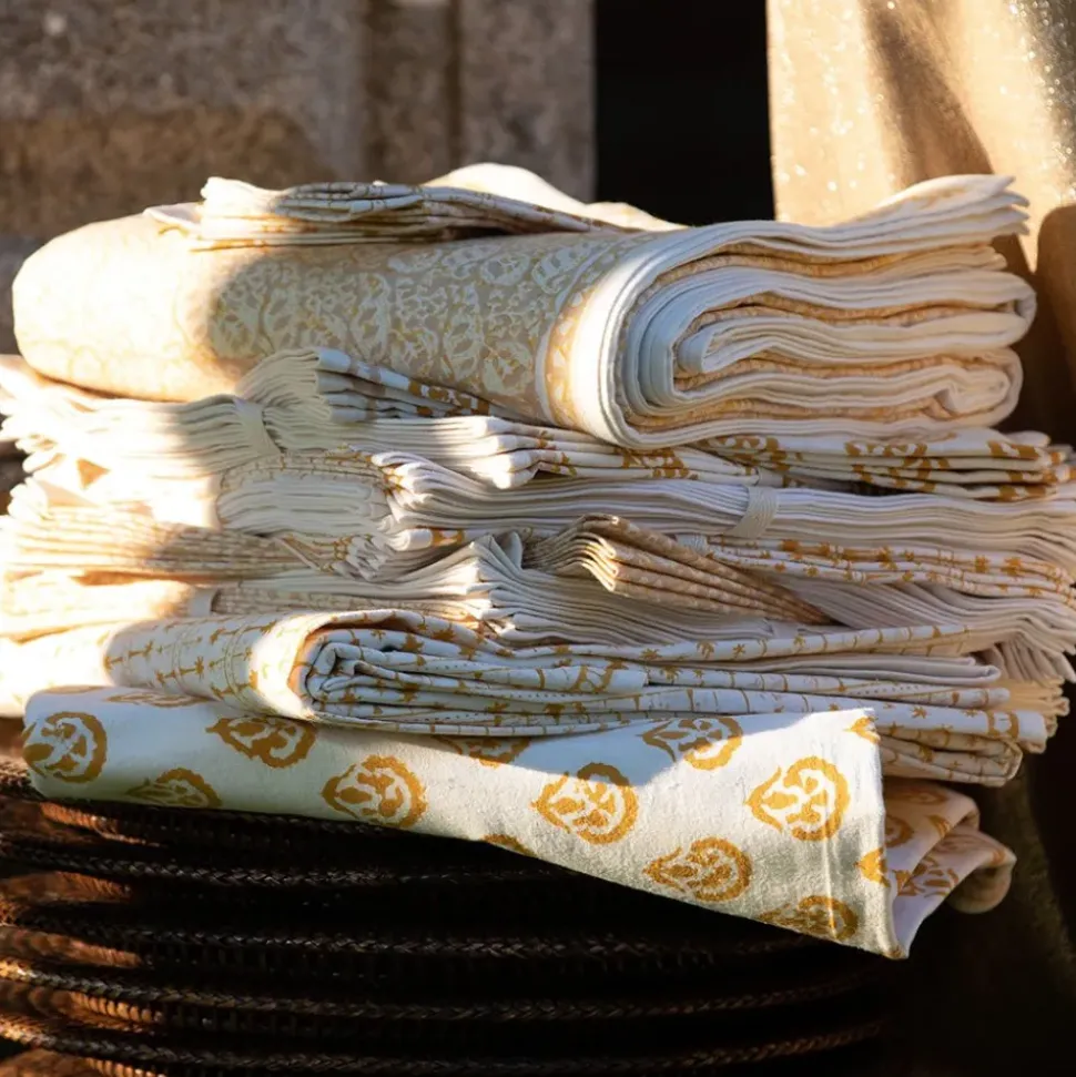 India Hicks Home Seashell Golden Napkin | Set of 4