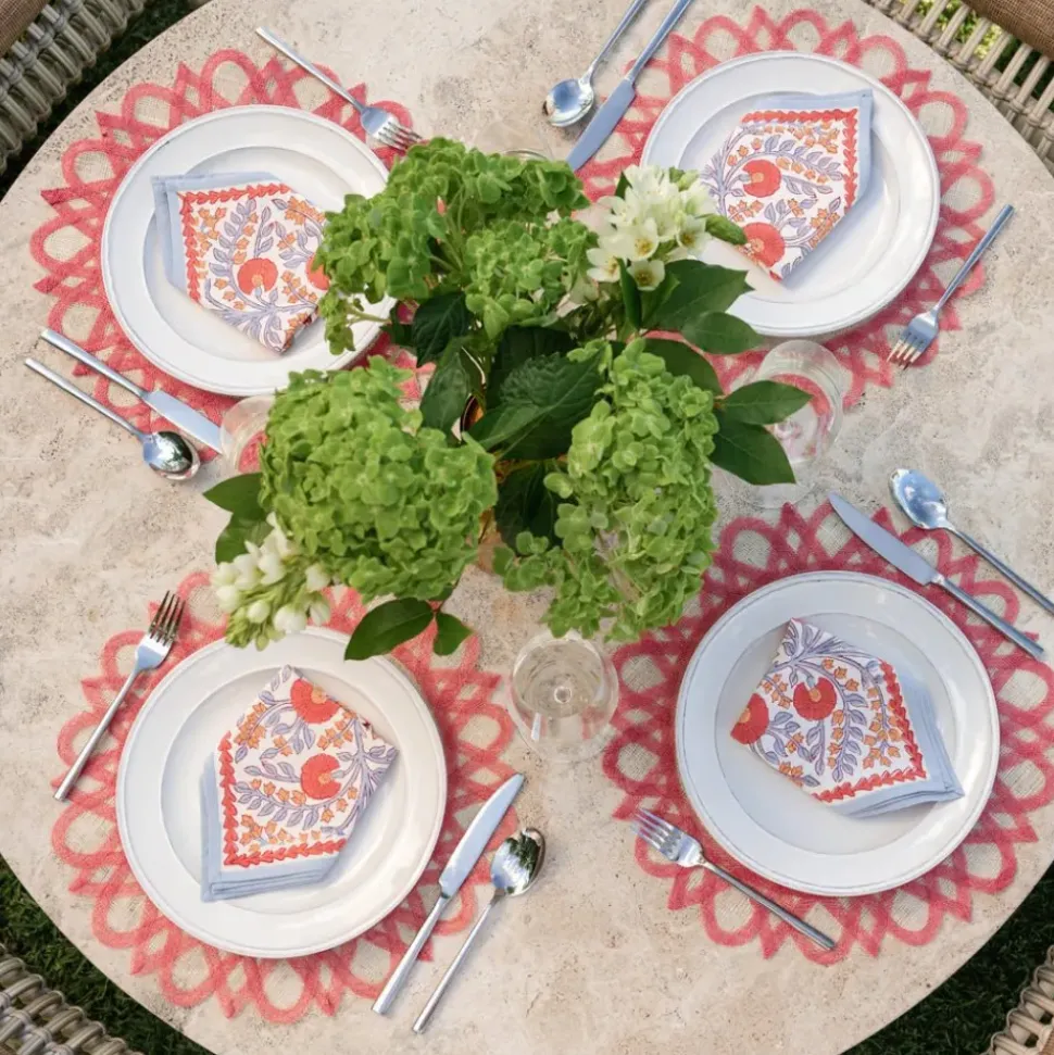 Red Bordered Round Woven Easy Care Placemats