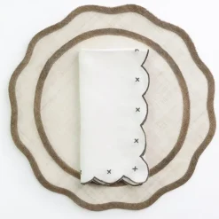Scalloped Knot Brown Embroidered Linen Napkin | Set of 4